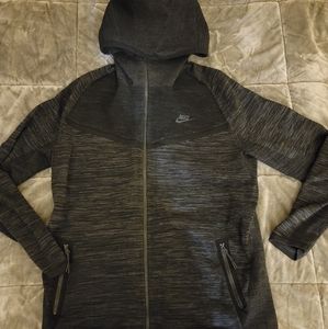 NIKE TECH KNIT JACKET